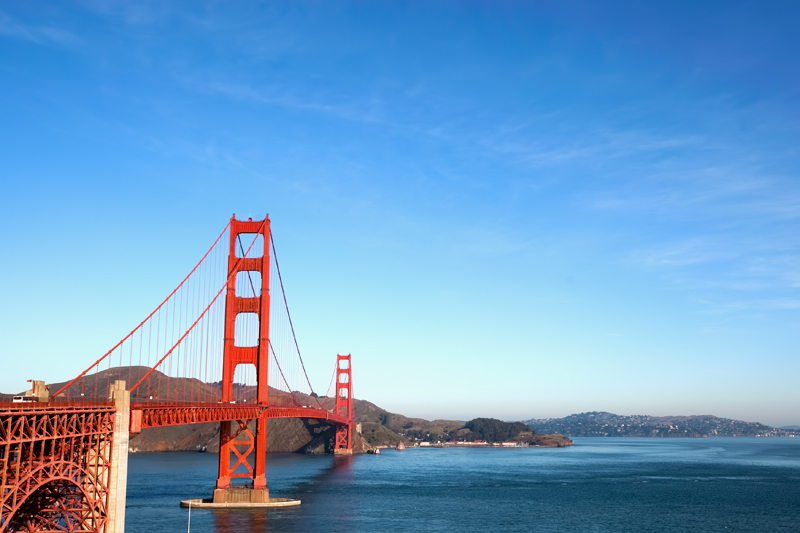 The Golden Gate Bridge in the morning