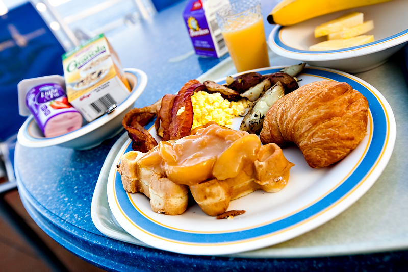 Breakfast buffet at Topsiders on the Disney Magic