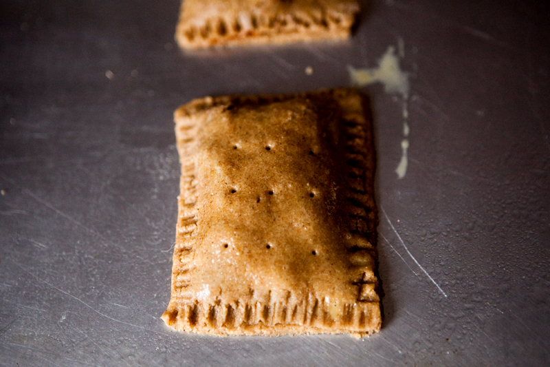 A healthier pop-tart. Apple cinnamon filling with an oat bran flour crust.