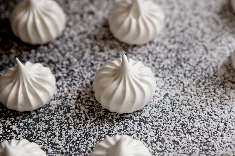 How to make vanilla meringue cookies