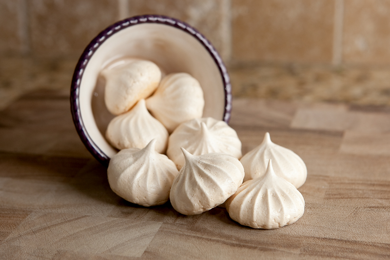 How to make vanilla meringue cookies