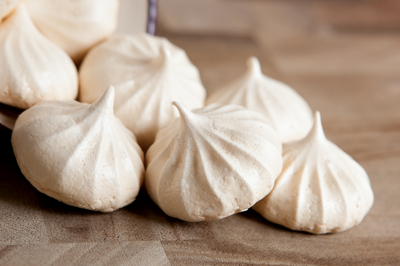 How to make vanilla meringue cookies