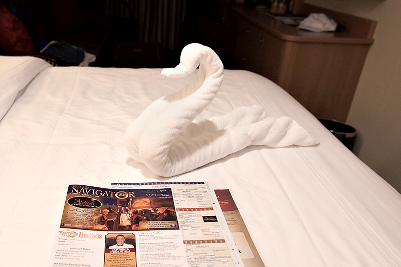 disney towel animal swan