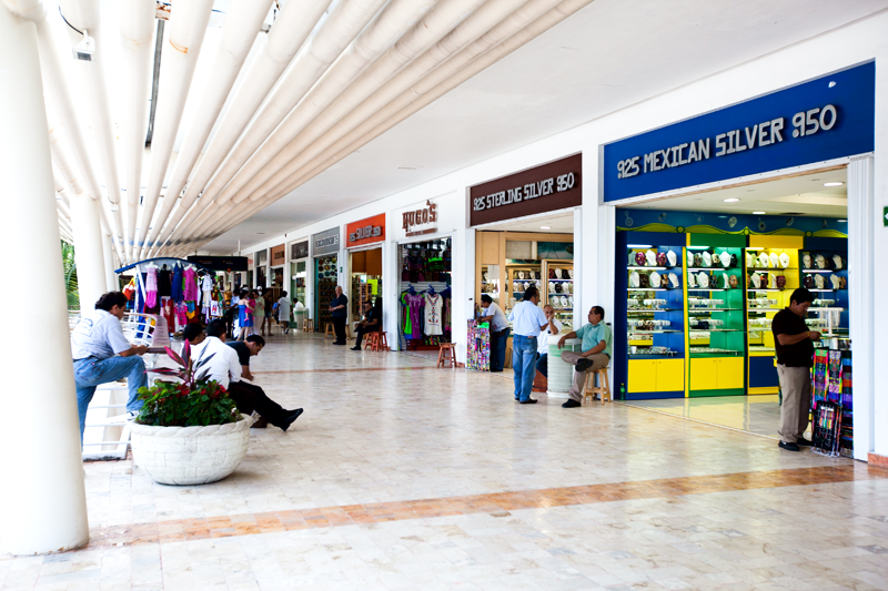 shopping in cozumel