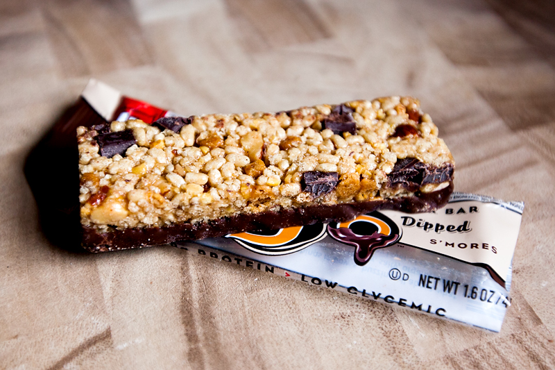 clif-mojo-dipped-s'mores-bar-02