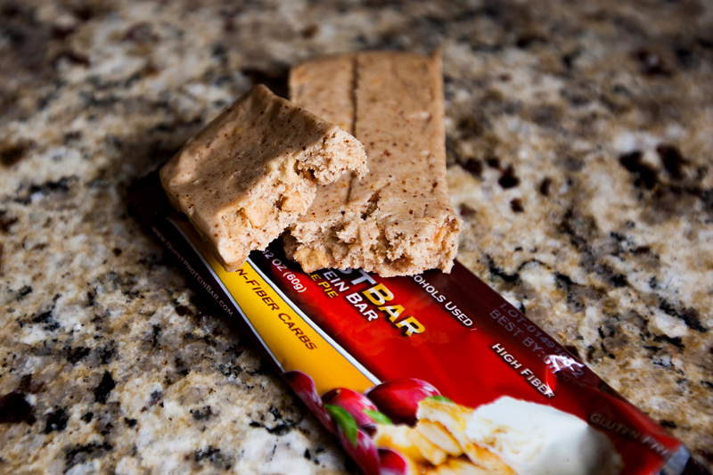 quest-protein-bar-apple-pie-review-3