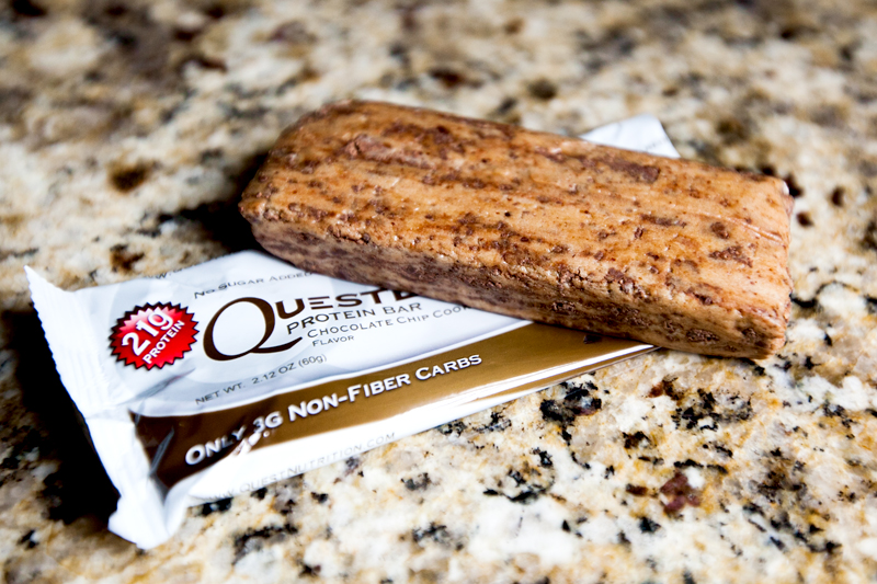 quest-protein-bar-chocolate-chip-cookie-dough-review-2