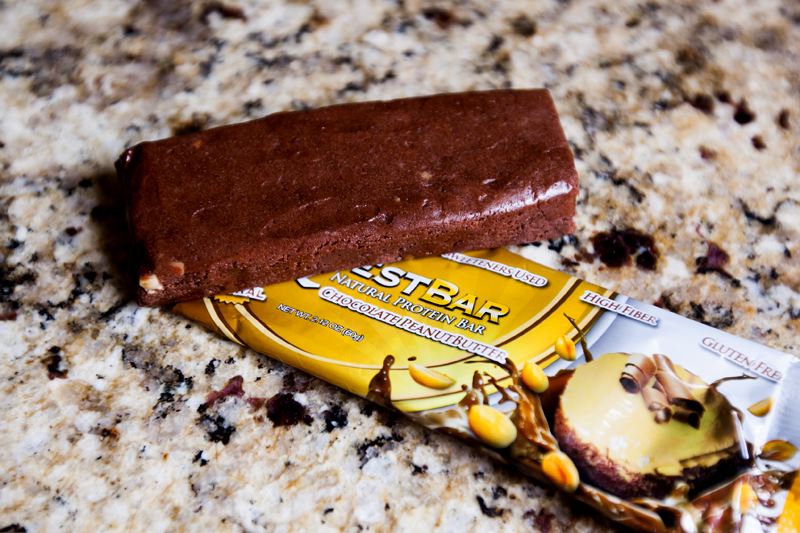 quest-protein-bar-chocolate-peanut-butter-review-2