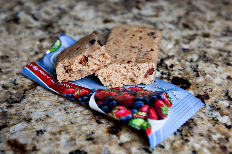 quest-protein-bar-mixed-berry-bliss-review-2