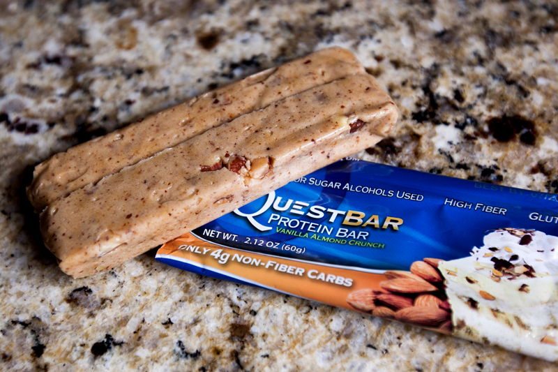 quest-protein-bar-vanilla-almond-crunch-review-1