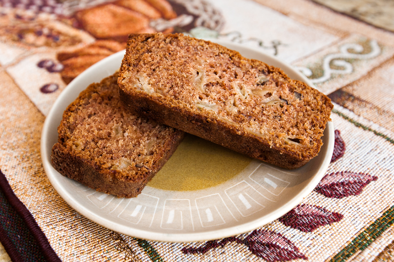 spiced-apple-cinnamon-bread