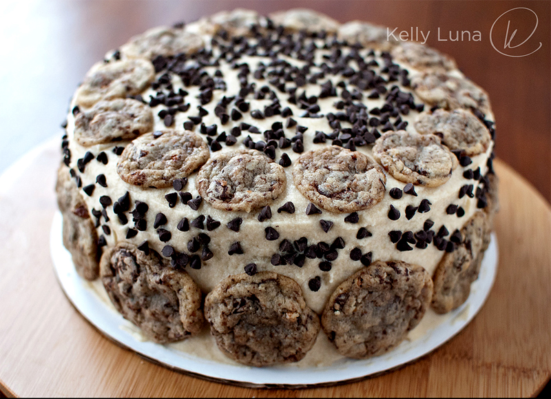 chocolate-chip-cookie-covered-cake