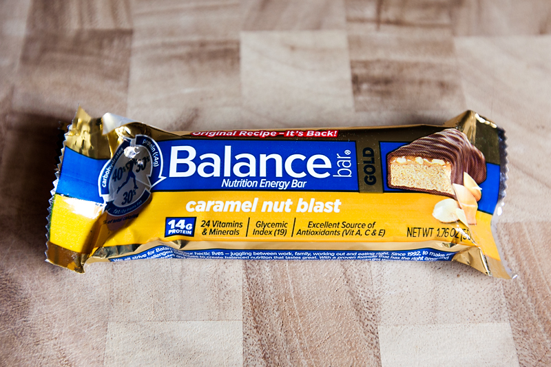 balance-bar-caramel-nut-blast-bar-review-01