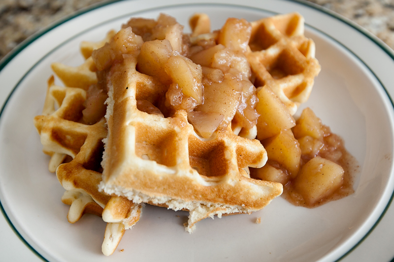 krusteaz-breakfast-for-dinner-cinnamon-apple-waffles-04