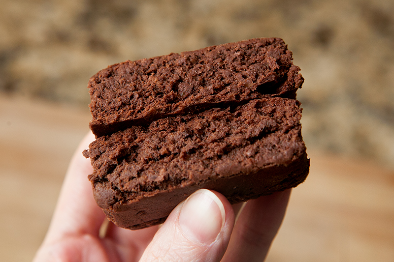great-low-carb-bread-company-chocolate-brownie-review-04