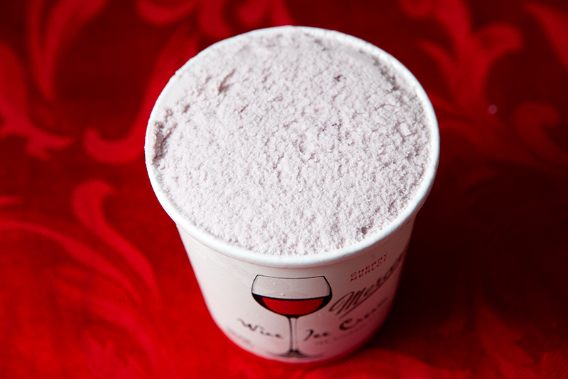 mercer's-wine-ice-cream-cherry-merlot-review-03