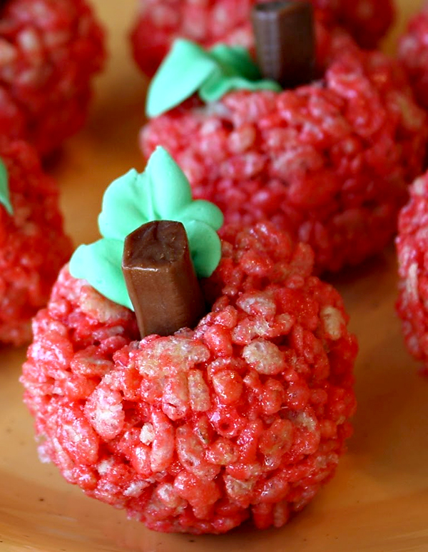 disney-princess-snow-white-rice-krispies-apples