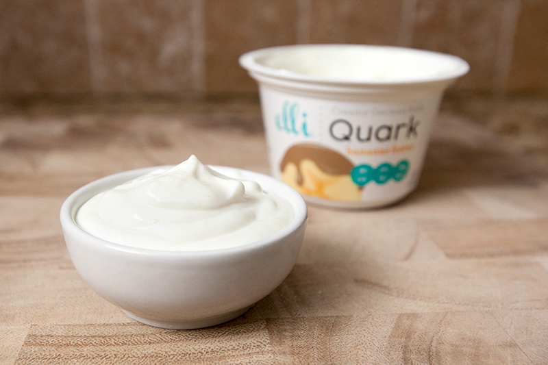 elli-quark-yogurt-cheese-bananas-foster-review-02