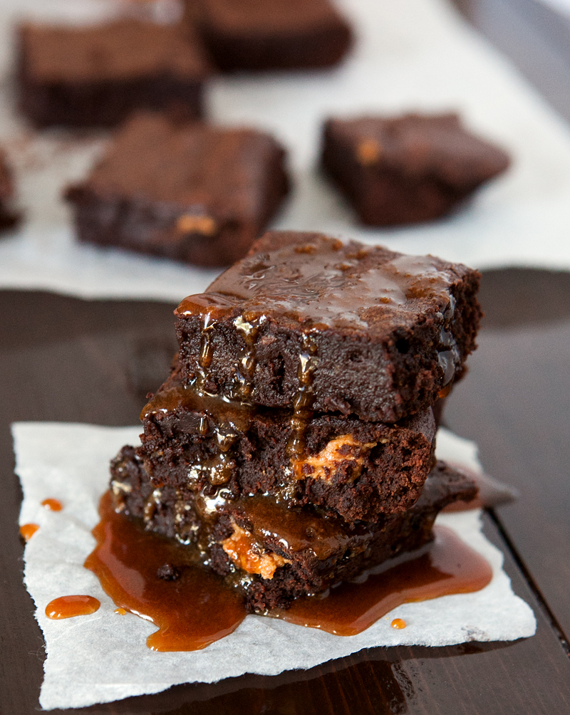 peanut-butter-stuffed-brownies-with-whiskey-caramel-07
