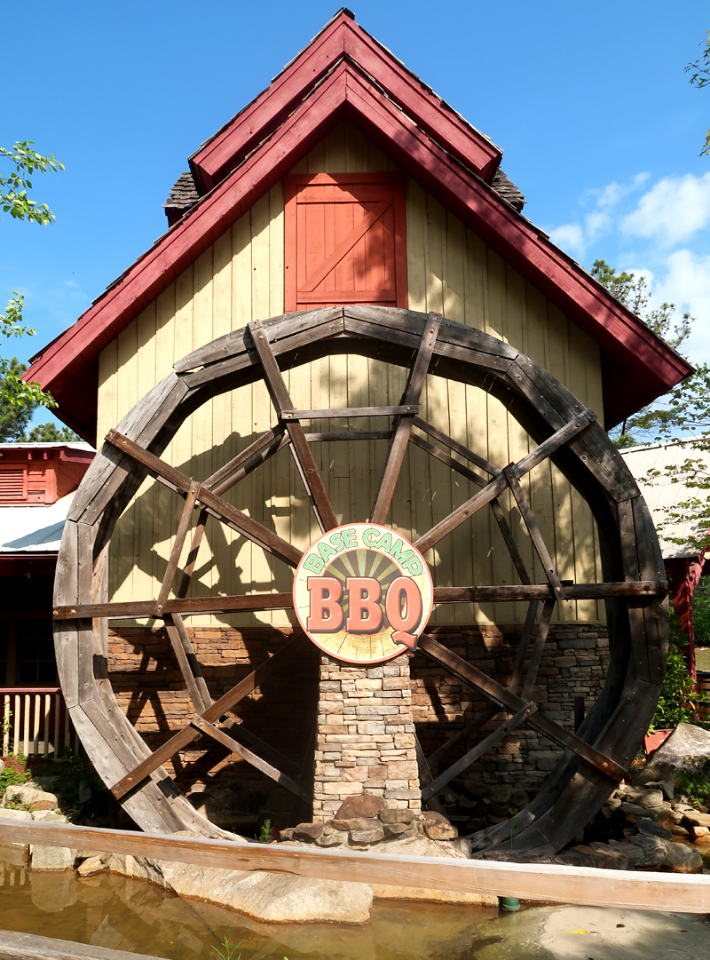 Stone Mountain Park review - our day at the park with our toddler and baby riding the train, seeing the dinosaurs, and enjoying the sunshine.