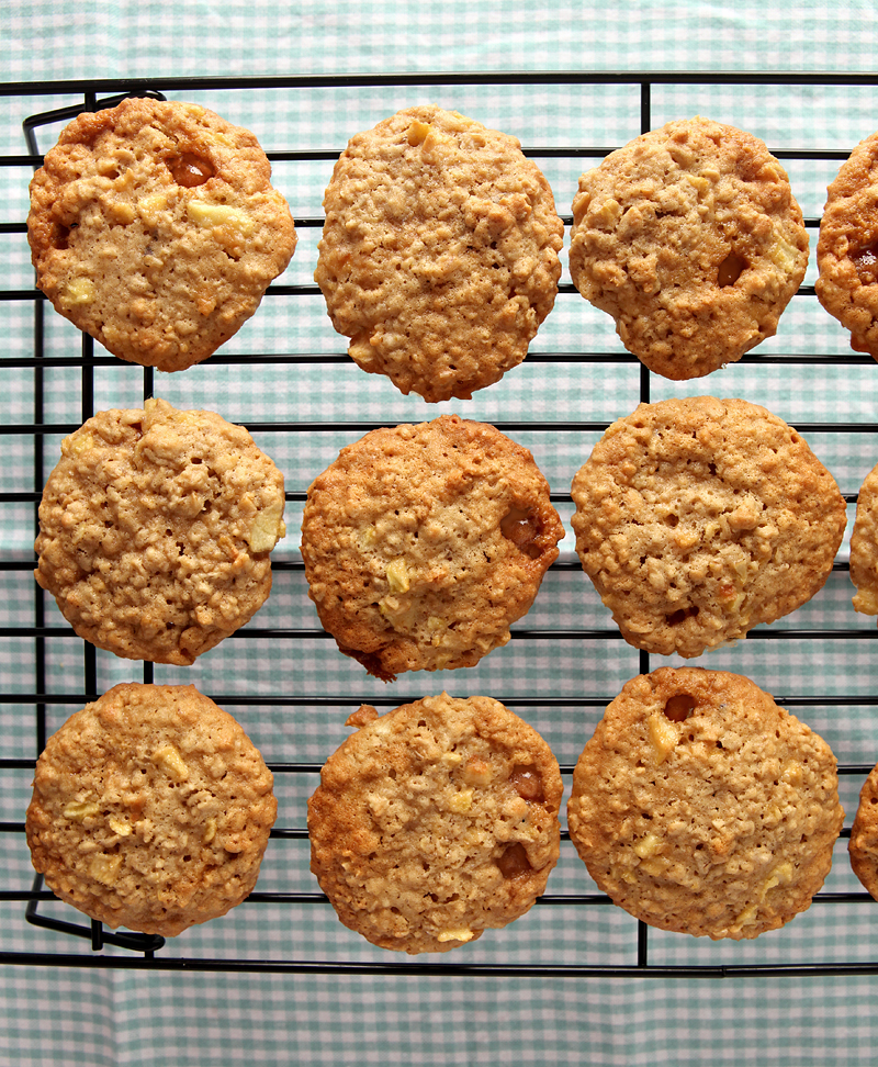 These are sooo soft and chewy! Caramel apple oatmeal cookies great for fall or anytime, really.