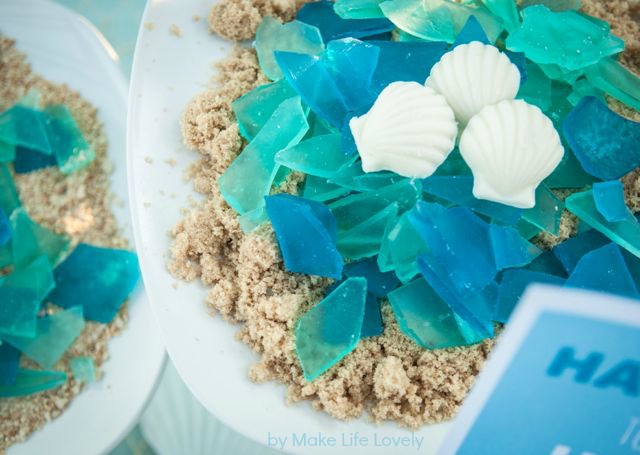 Moana Party Ideas! The only list you need for Moana party food ideas, because I know all of your little ones are begging for a Moana theme party this year! Find Moana cupcakes, Moana cookies, Moana snacks, Moana appetizers... all things MOANA!!