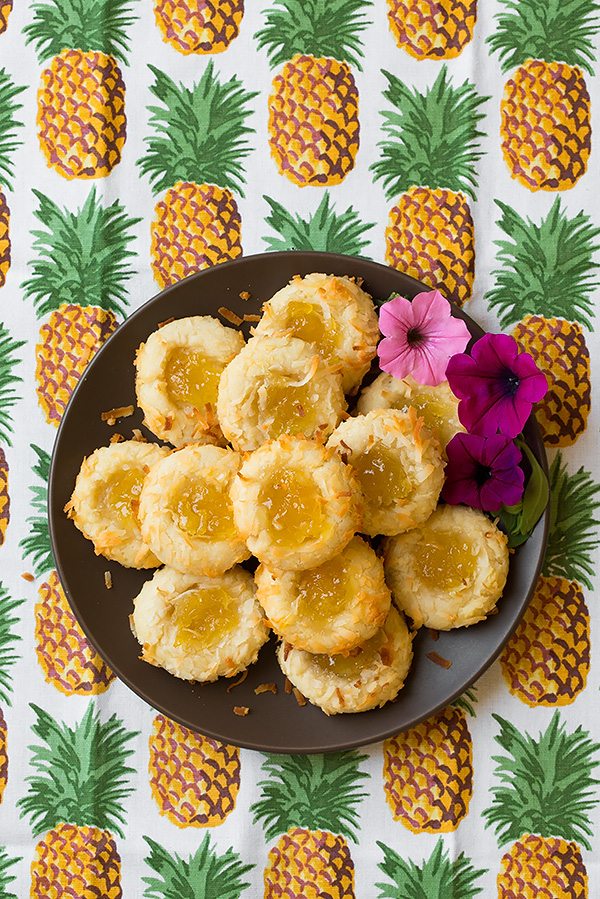 Moana Party Ideas! The only list you need for Moana party food ideas, because I know all of your little ones are begging for a Moana theme party this year! Find Moana cupcakes, Moana cookies, Moana snacks, Moana appetizers... all things MOANA!!