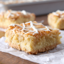 Vanilla Lovers Cookie Bars-image