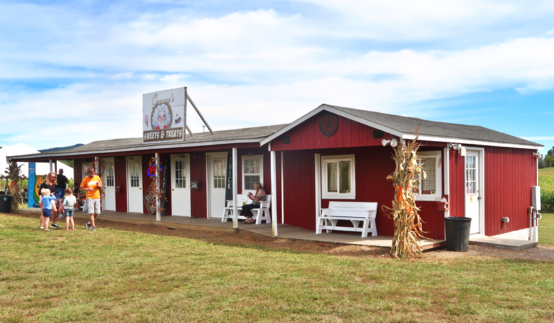 Oakes Farm Fall Attraction, Hay Ride, and Corn Maze in Corryton Tennessee