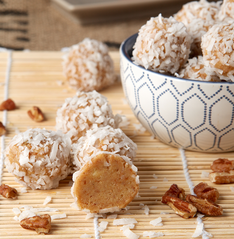 Orange Coconut Snowballs - this classic old-fashioned cookie recipe that's sweet and citrusy and so easy to make!