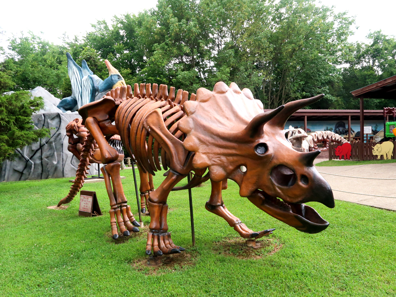 Review of Dinosaur World in Mammoth Cave, Kentucky