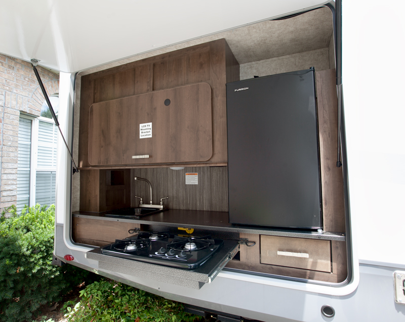 Highland Ridge Open Range 310BHS Outdoor Kitchen