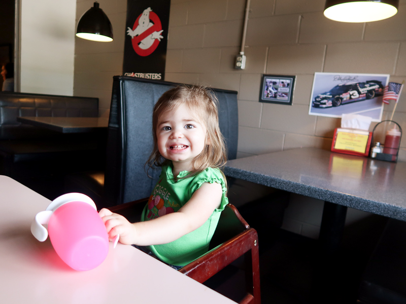 Wendell's diner, 80s theme, harriman tennessee