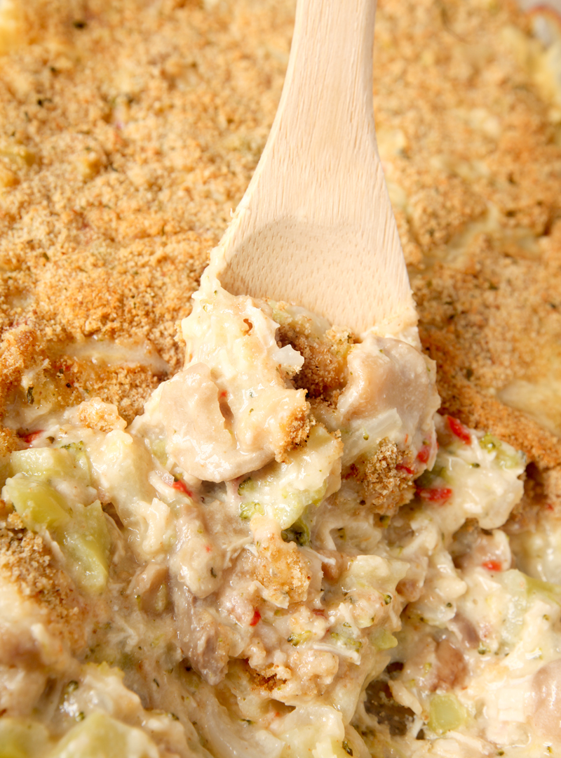 Easy Dinner Idea: easy cheesy broccoli chicken casserole with NO canned soup!