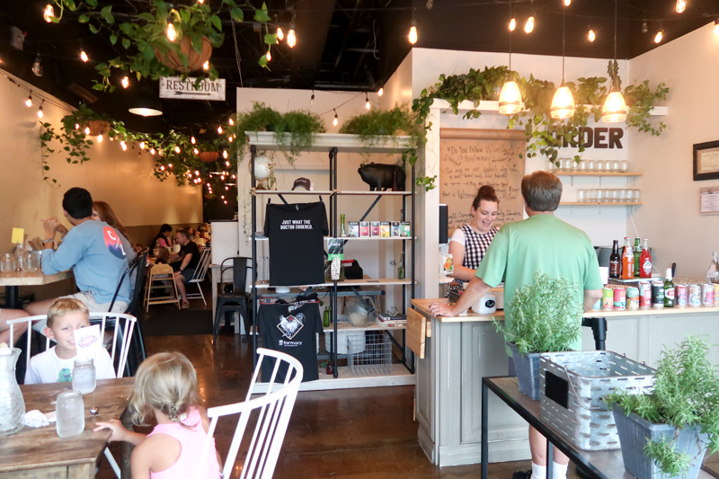 Knoxville Farmacy Restaurant Review