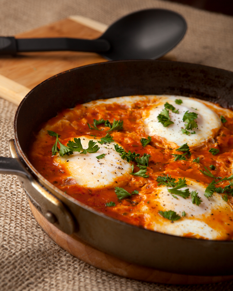 Quick and easy dinner idea - eggs in purgatory using spicy spaghetti sauce - ready in just 10 minutes!