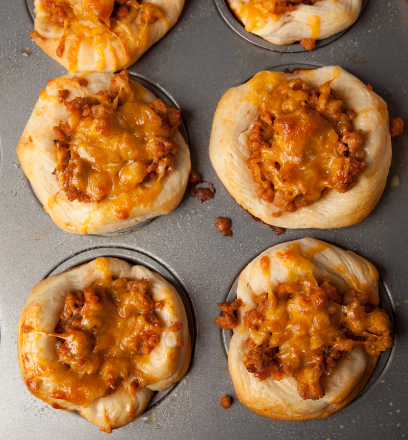 Easy Dinner Idea! Ground Turkey Cheeseburger Biscuit Cups. I used grount turkey and low-fat cheese to lighten it up, and used organic canned biscuits to make them healthier! Yum!