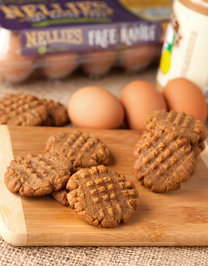 These low carb keto friendly peanut butter cookies are made with only 4 ingredients!