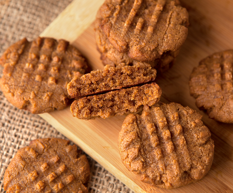 These low carb keto friendly peanut butter cookies are made with only 4 ingredients!