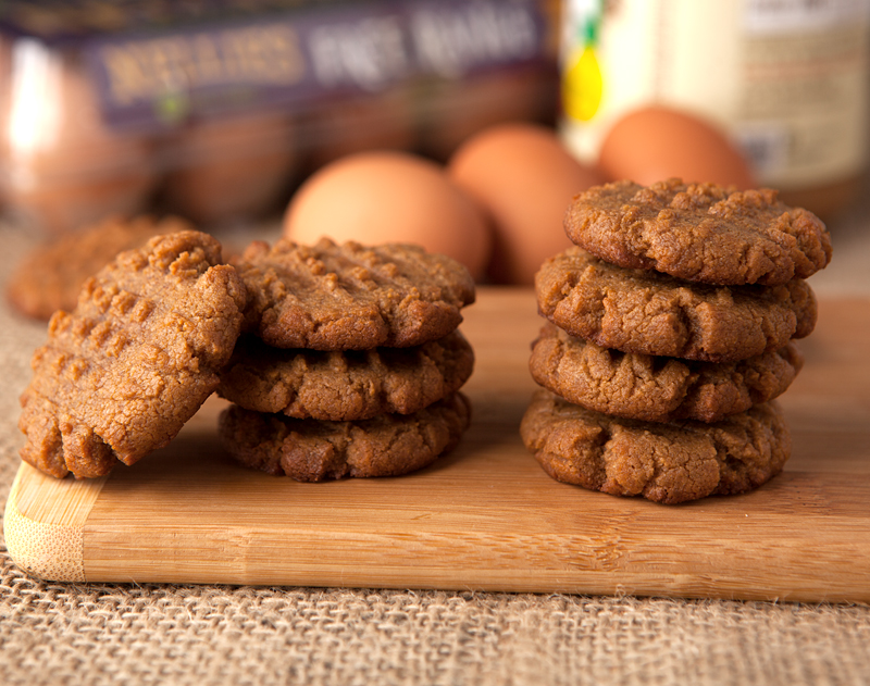 These low carb keto friendly peanut butter cookies are made with only 4 ingredients!