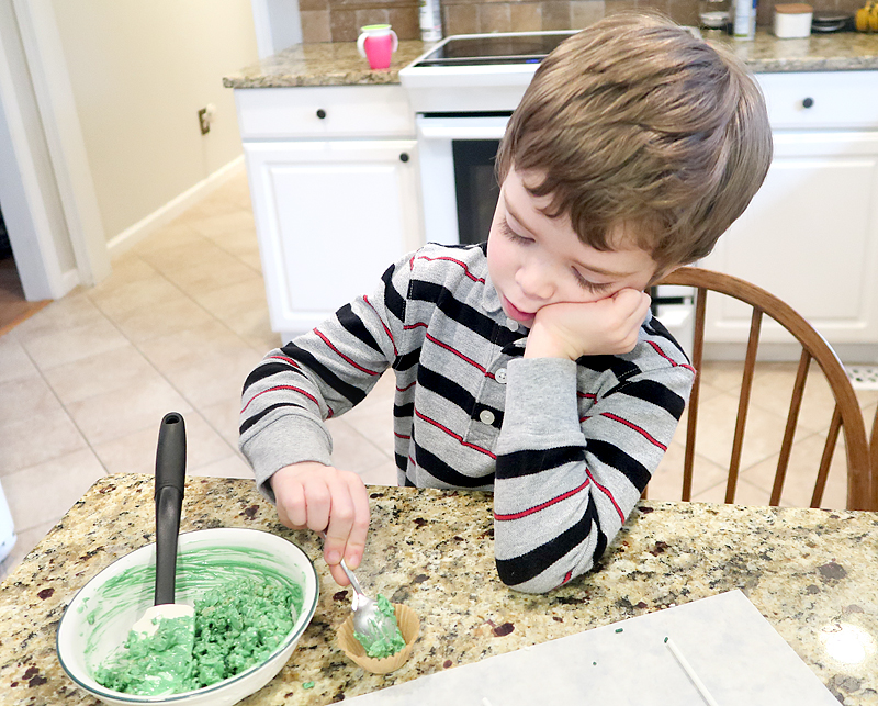 Gramma in a box subscription box review - March St. Patrick's Day Treats