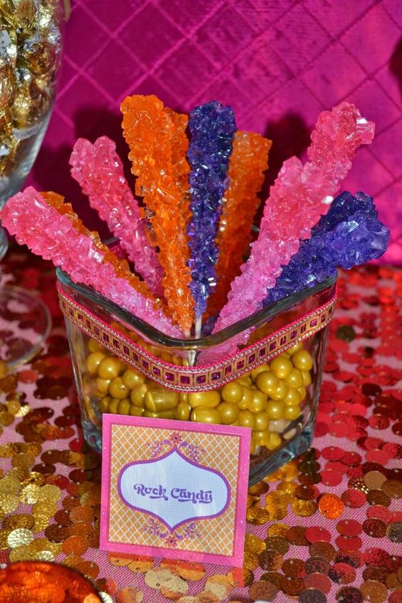 Aladdin party food ideas! Everything you need to throw an amazing Aladdin birthday party.