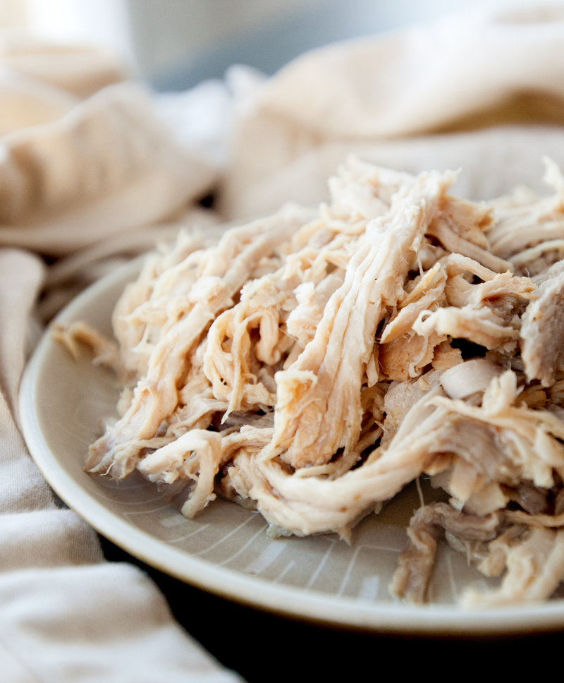 Slow Cooker Pulled Pork Recipe (Moist and Tender)