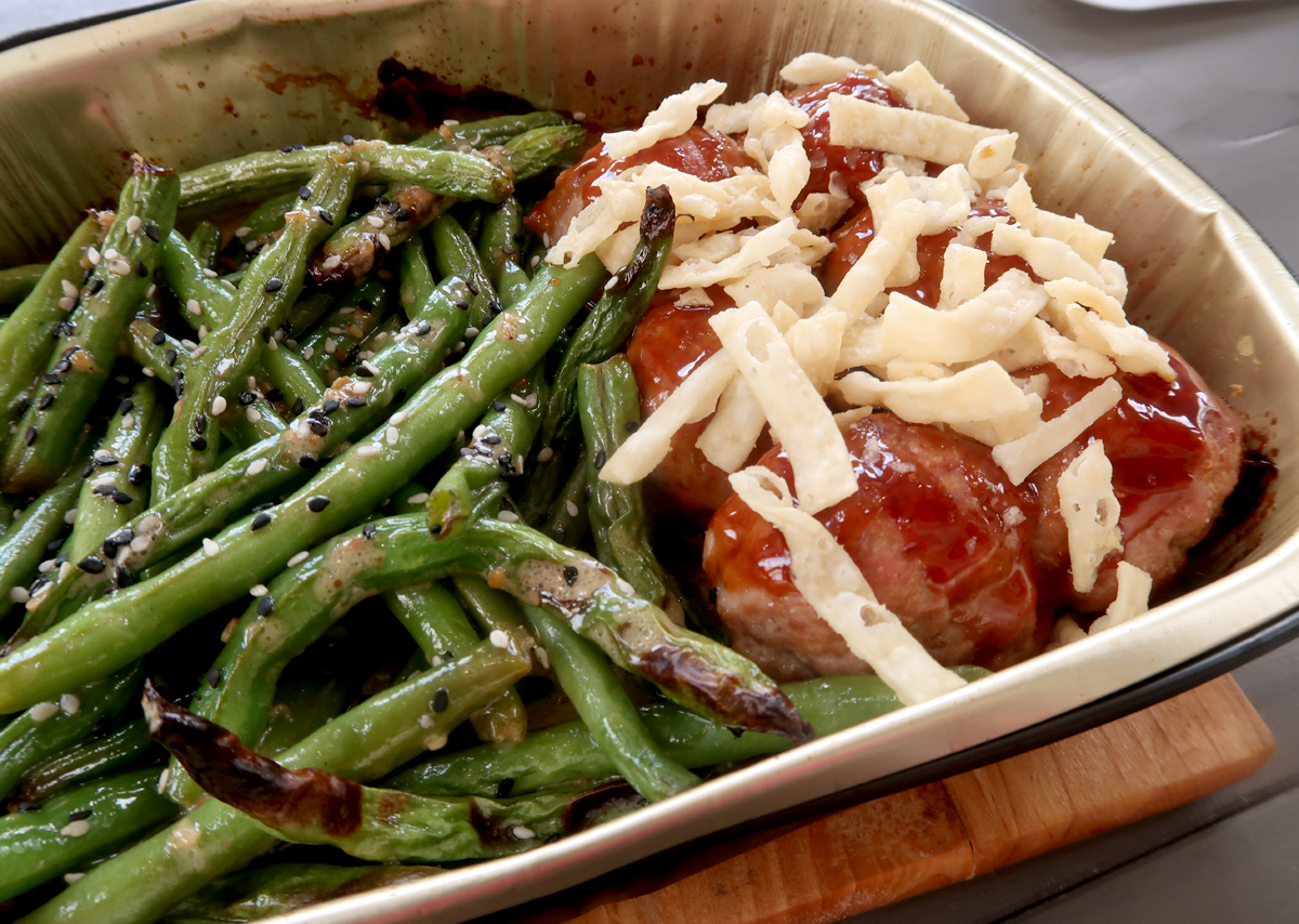 Turkey meatballs and green beans