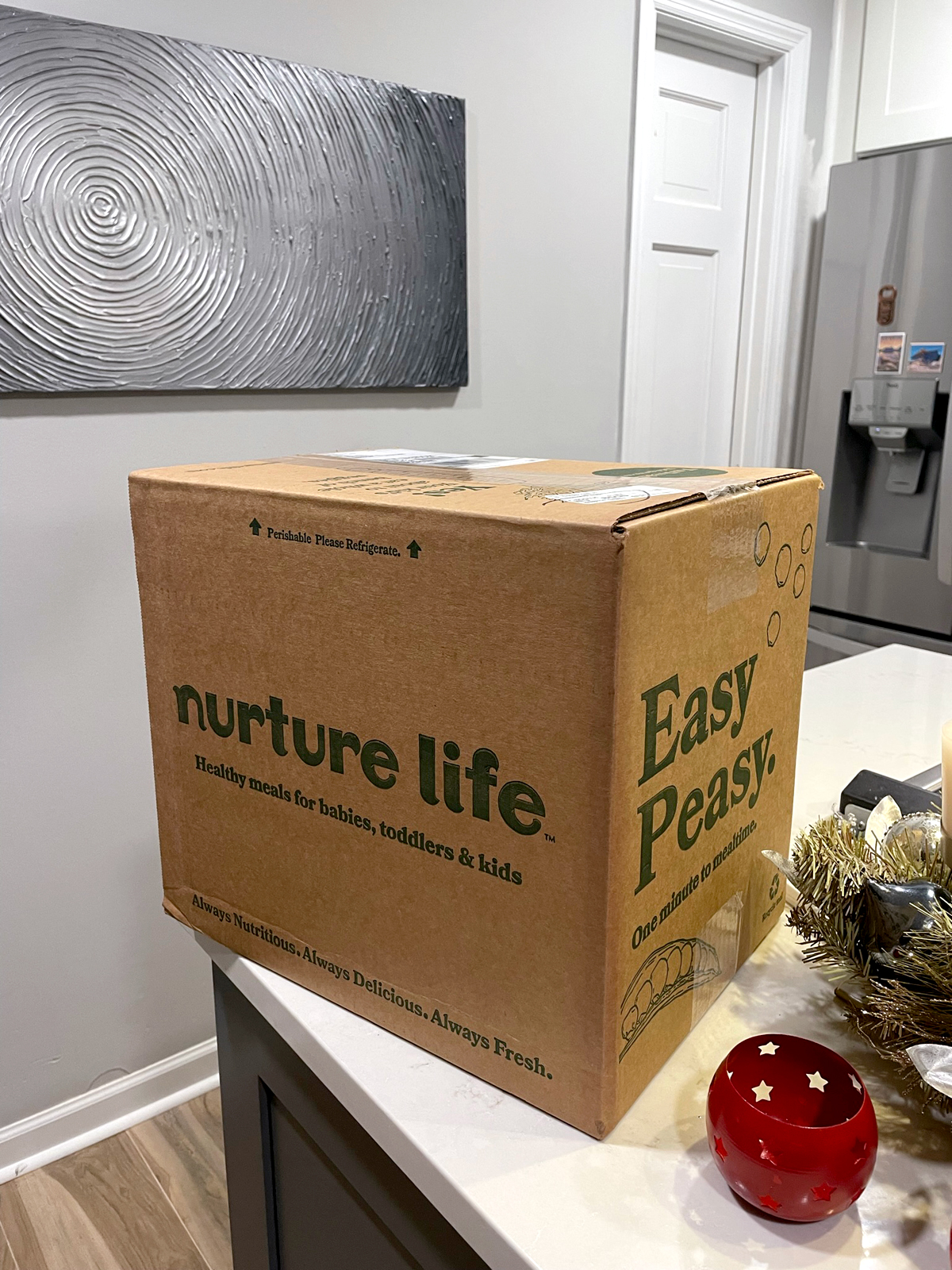 Shipping box of Nurture Life meals.